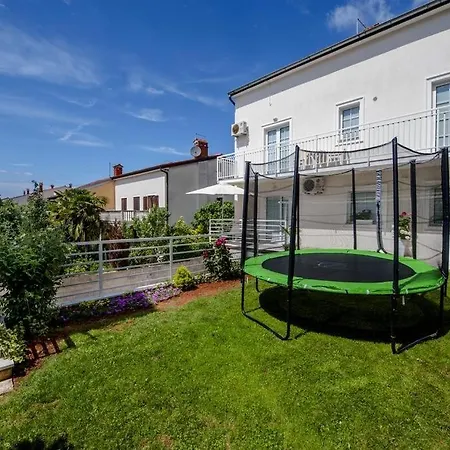 In With Balcony, Air Conditioning, Wifi, Dishwasher