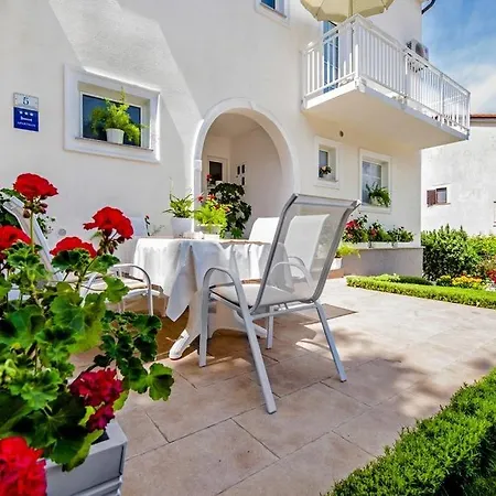 In With Balcony, Air Conditioning, Wifi, Dishwasher * Rovinj