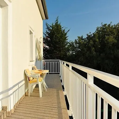Lägenhet In With Balcony, Air Conditioning, Wifi, Dishwasher Rovinj